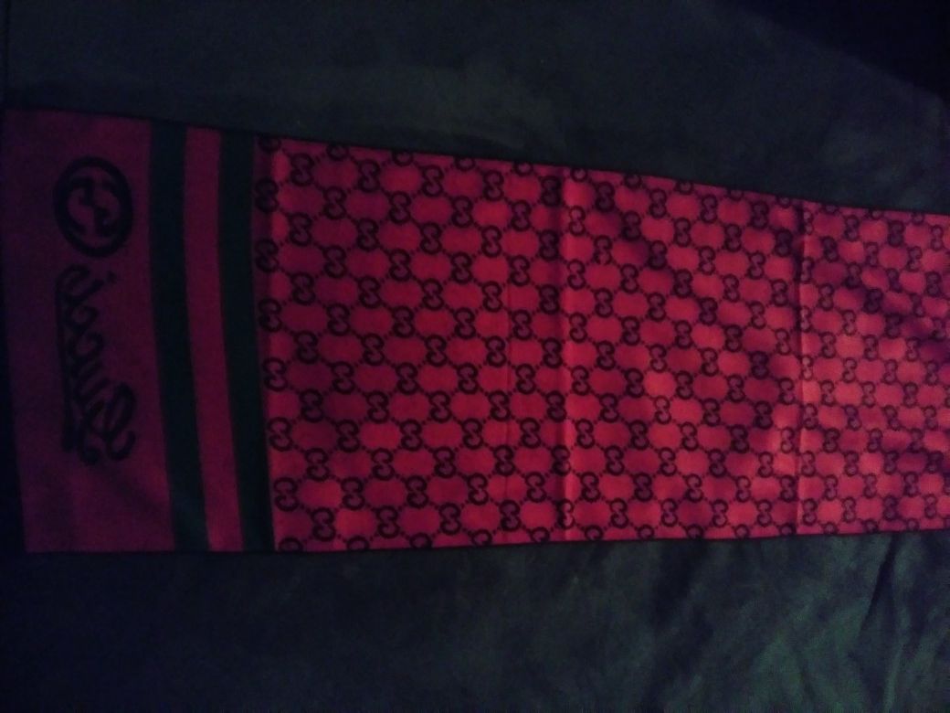 Gucci Scarf! ( Double Printed)