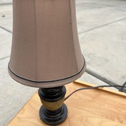 Vintage Table Lamp With Bulb