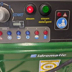 professional steam cleaning machine in like new condition with two guns