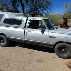 1988 Dodge D100