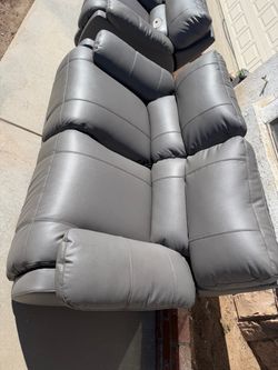 Electric Recliners (Couches)