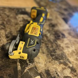 Dewalt Oscillating Multi Tool 