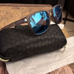 Polarized New sunglasses- Brown Color Frame