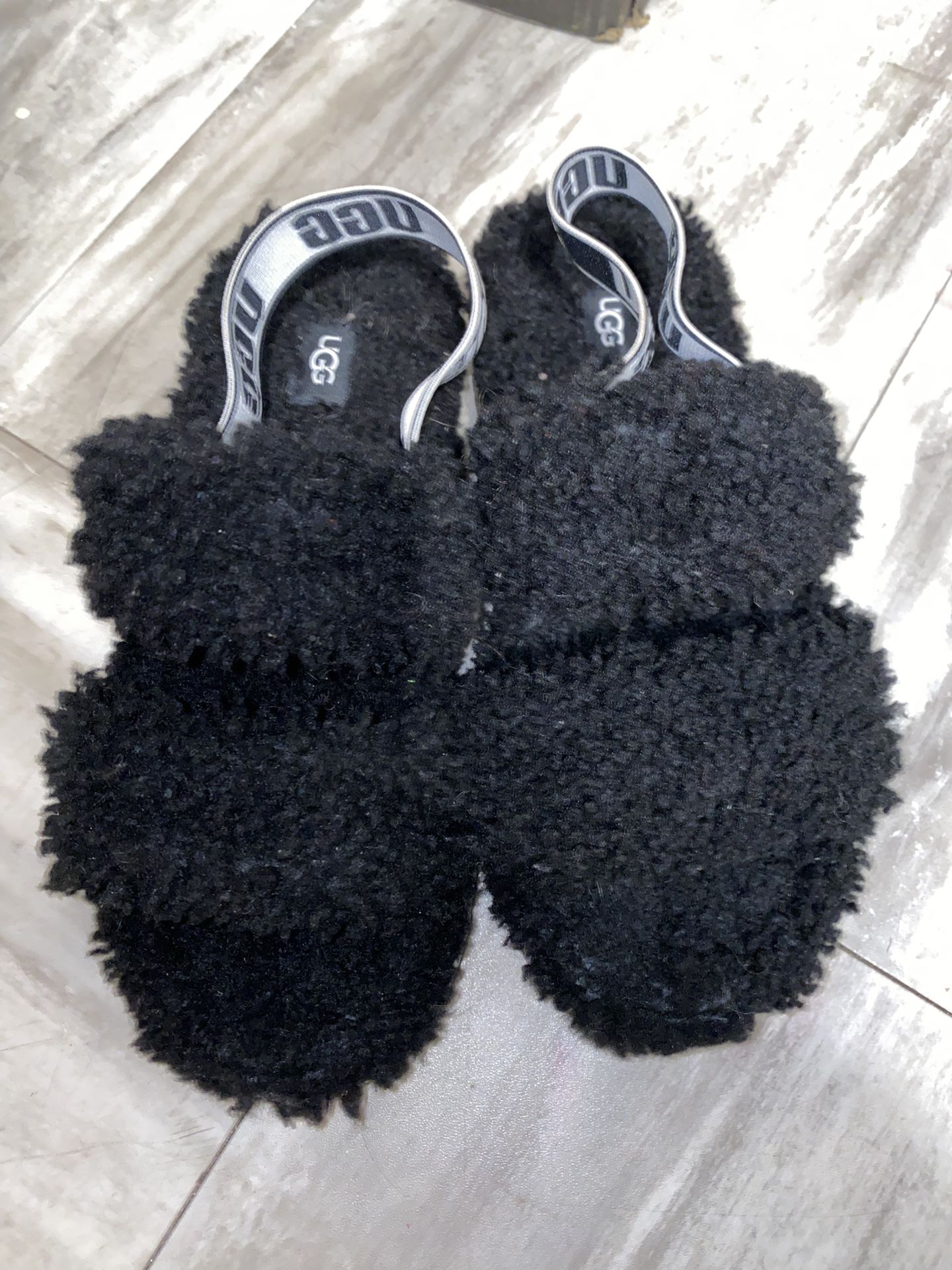 Women Shoes (uggs)