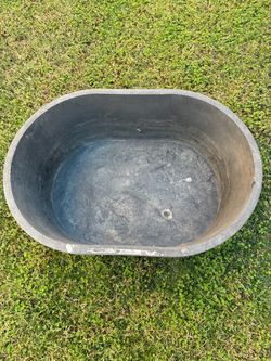 Large Storage/Rubber Bin