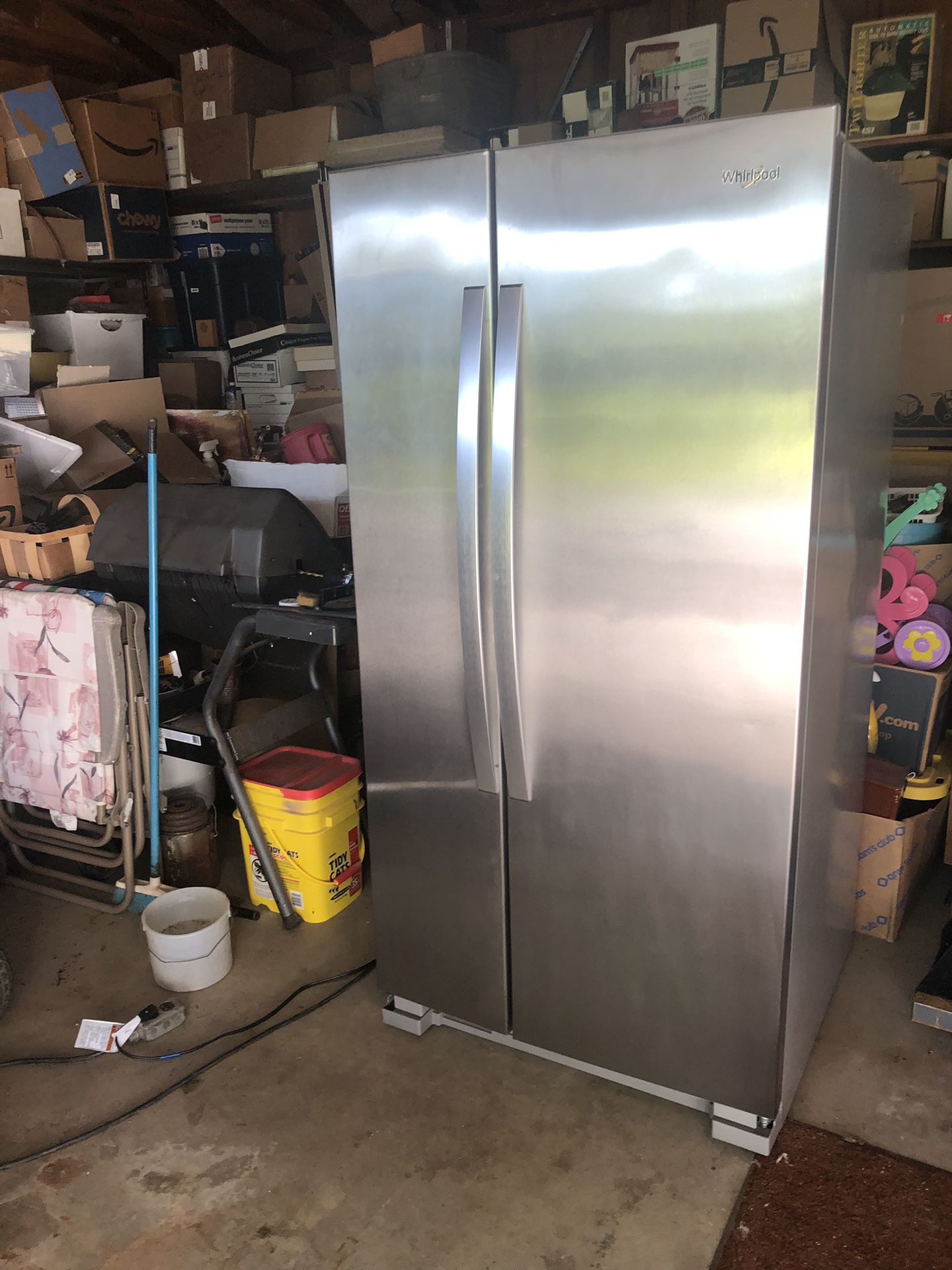 22 Cu Ft  Side By Side Whirlpool Refrigerator With Stainless Steel Front
