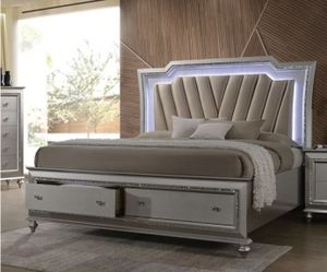Kaitlyn Queen Bed