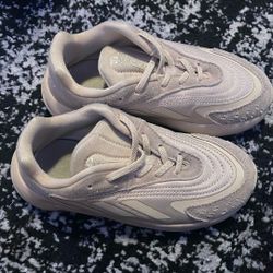 Kids Adidas Size 13k