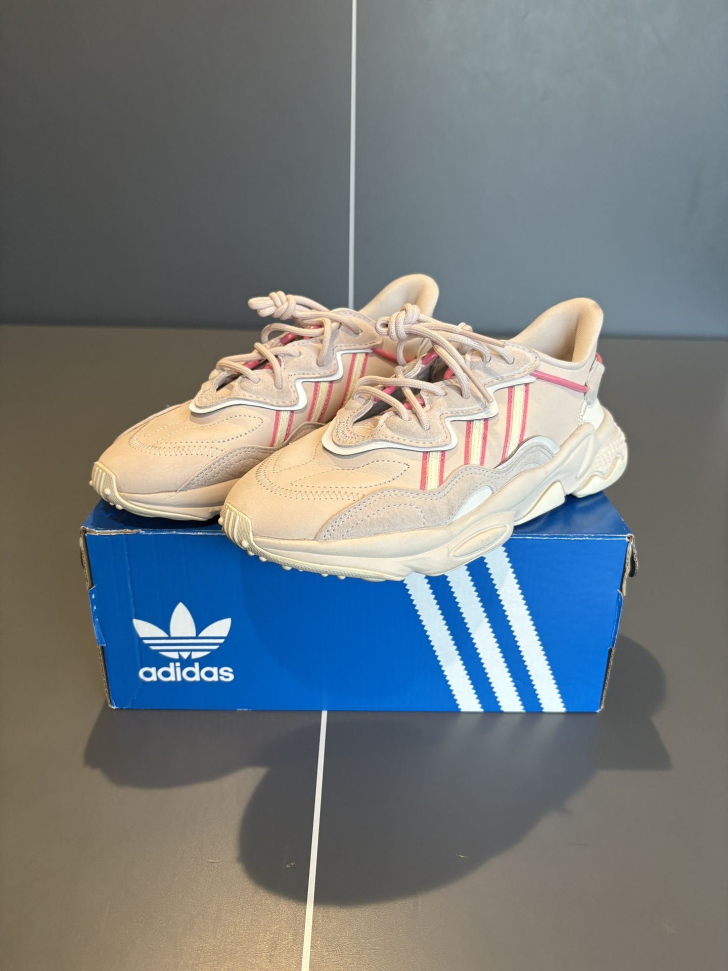Womens 6 1/2 OZWEEGO J pink adidas sneakers