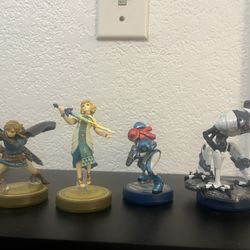 Amiibos!