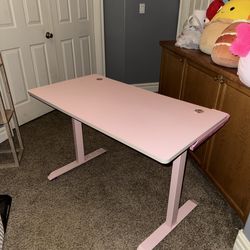 Gaming chair and table set