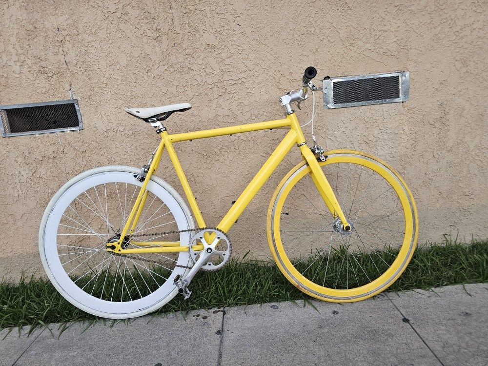 Fixie Bicycle 170 for Sale in Long Beach, CA OfferUp