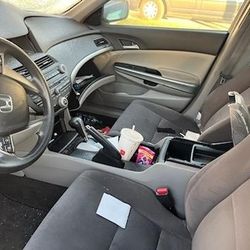 2009 Honda Accord Parts Only.