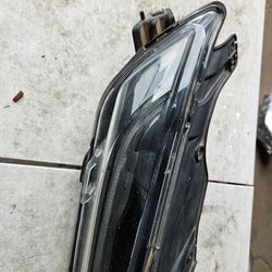 Chevy blazer right headlight Oem