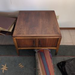 Lane McCobb Style Mcm End Table