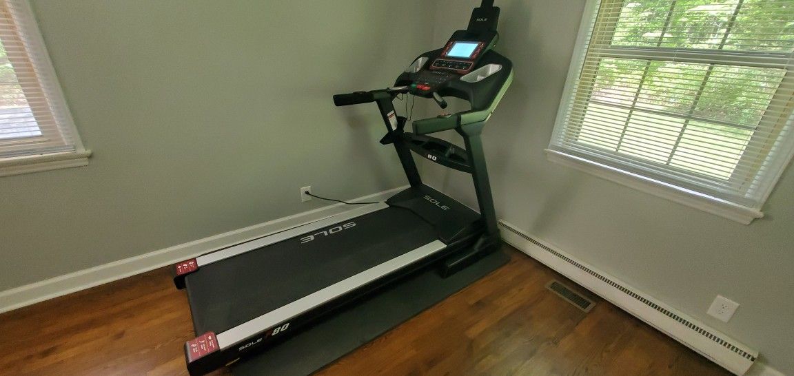 Sole F80 Treadmill
