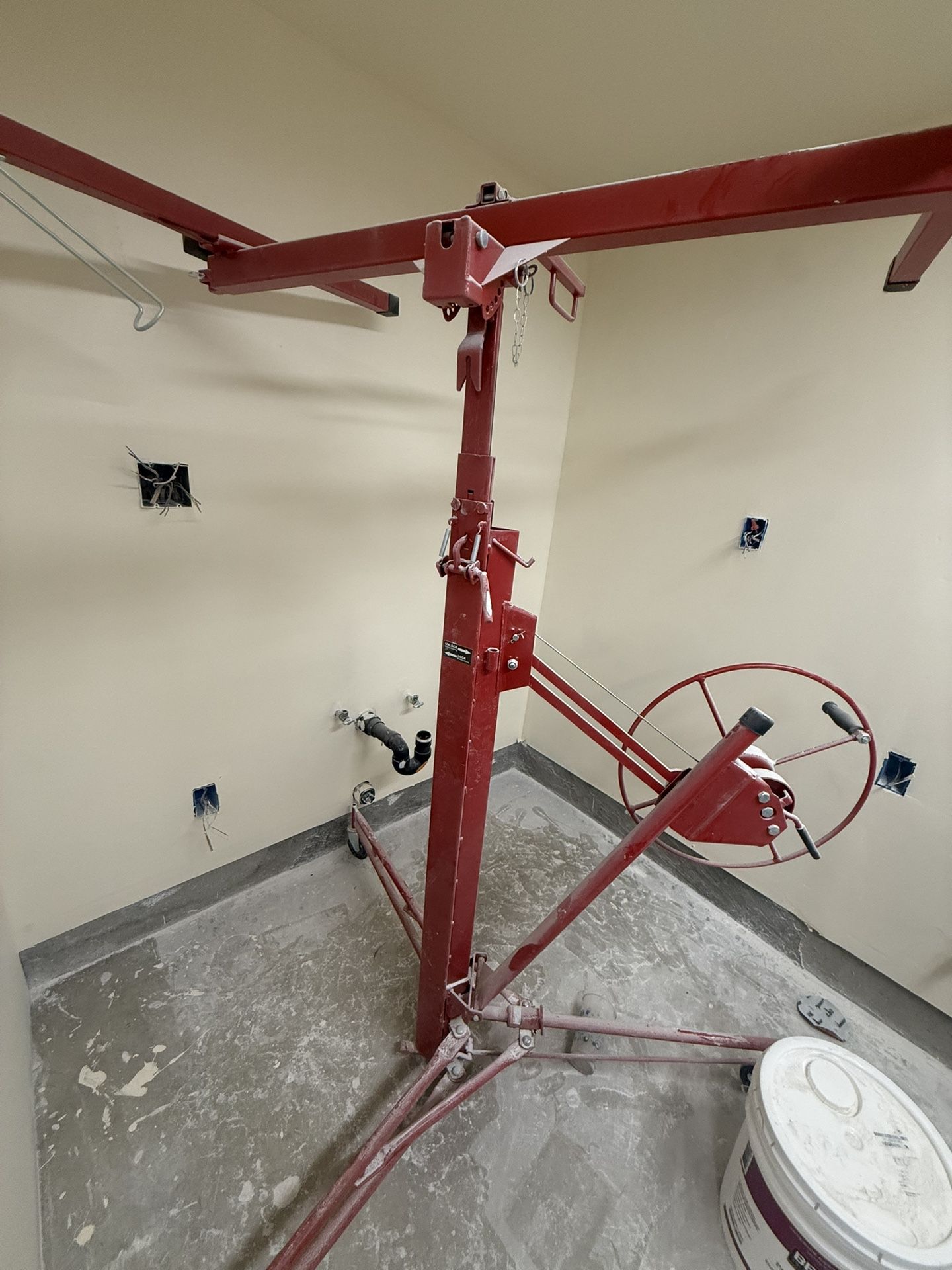 Dry Wall Lift