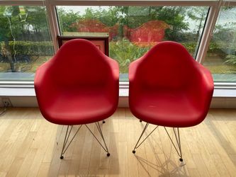 Two modern office chairs great condition