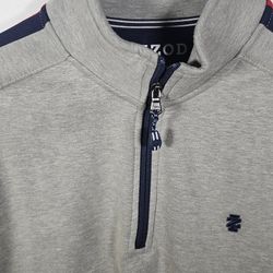Izod Men's 1/2 Zip Pullover Long Sleeve Sweater Size Medium Grey.