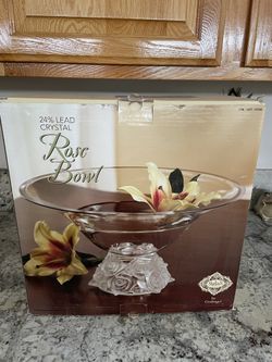 Shannon by godinger 24% Lead Crystal Rose Bowl