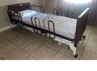 Hospital bed - twin sz
