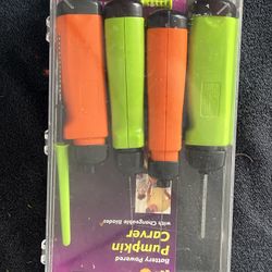 Halloween pumpkin carving set