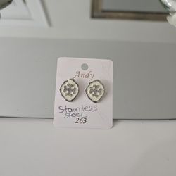 Earrings- Costume Jewelry