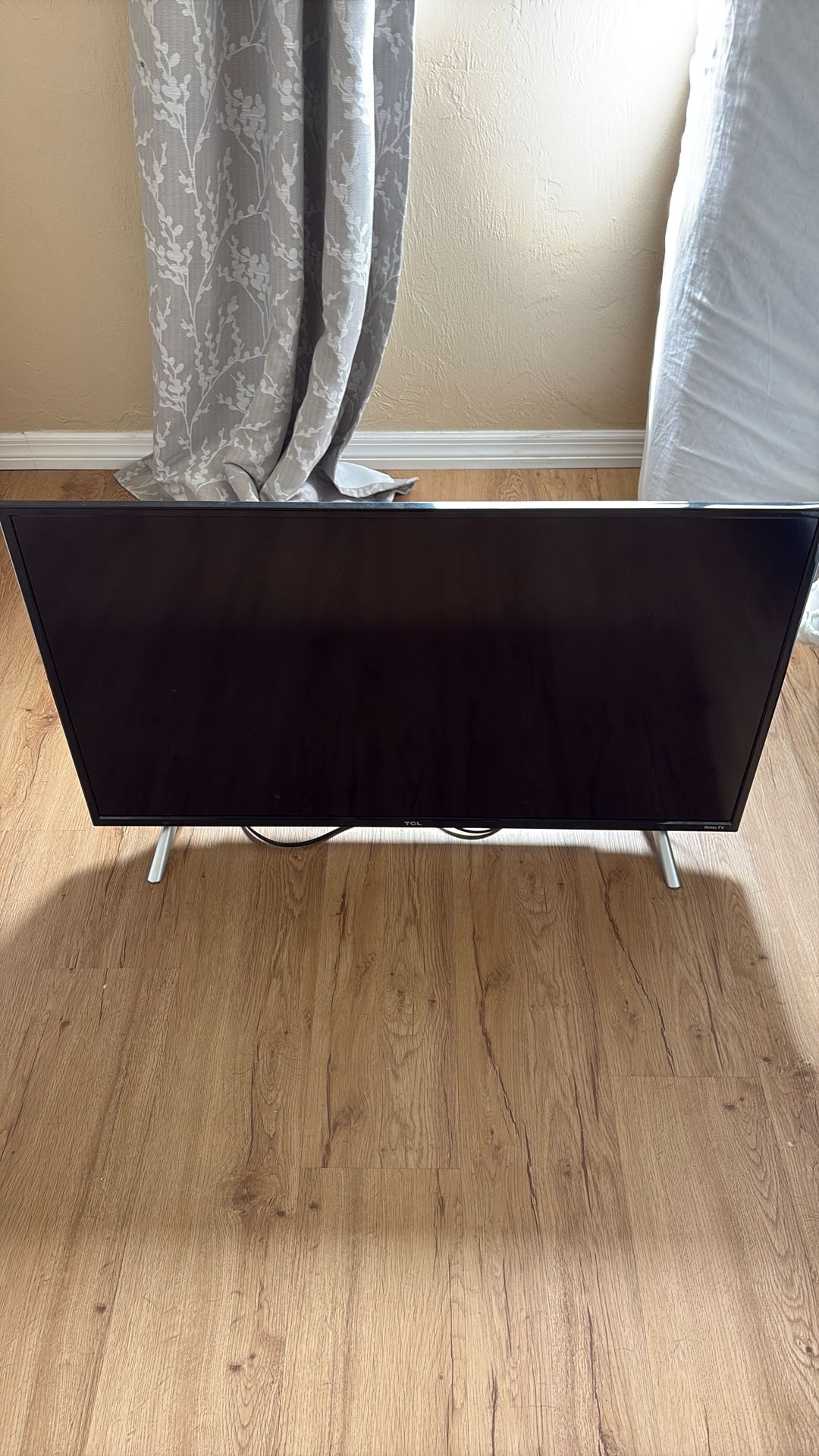 TCL Roku Tv