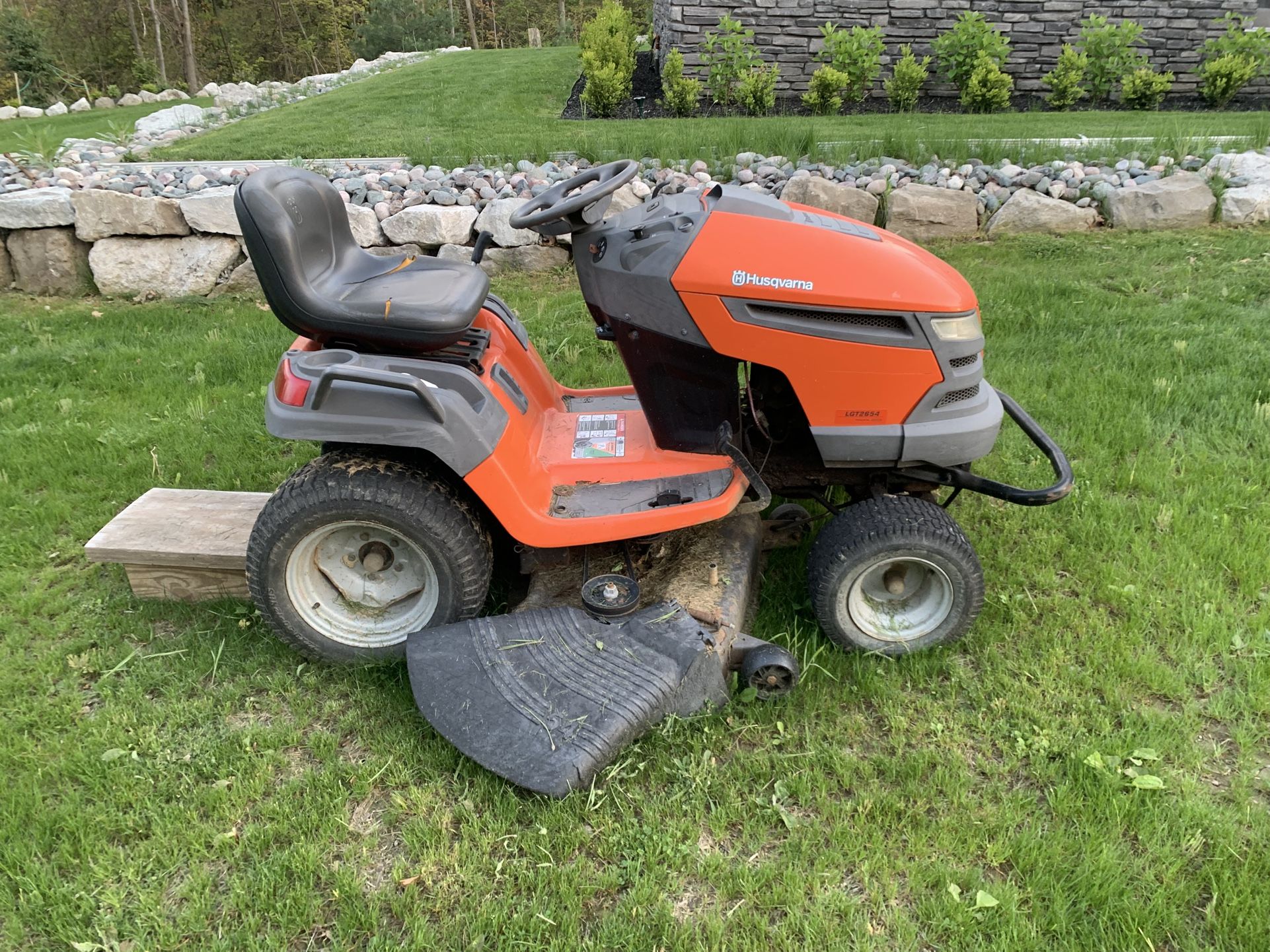Sitting Lawn Mower