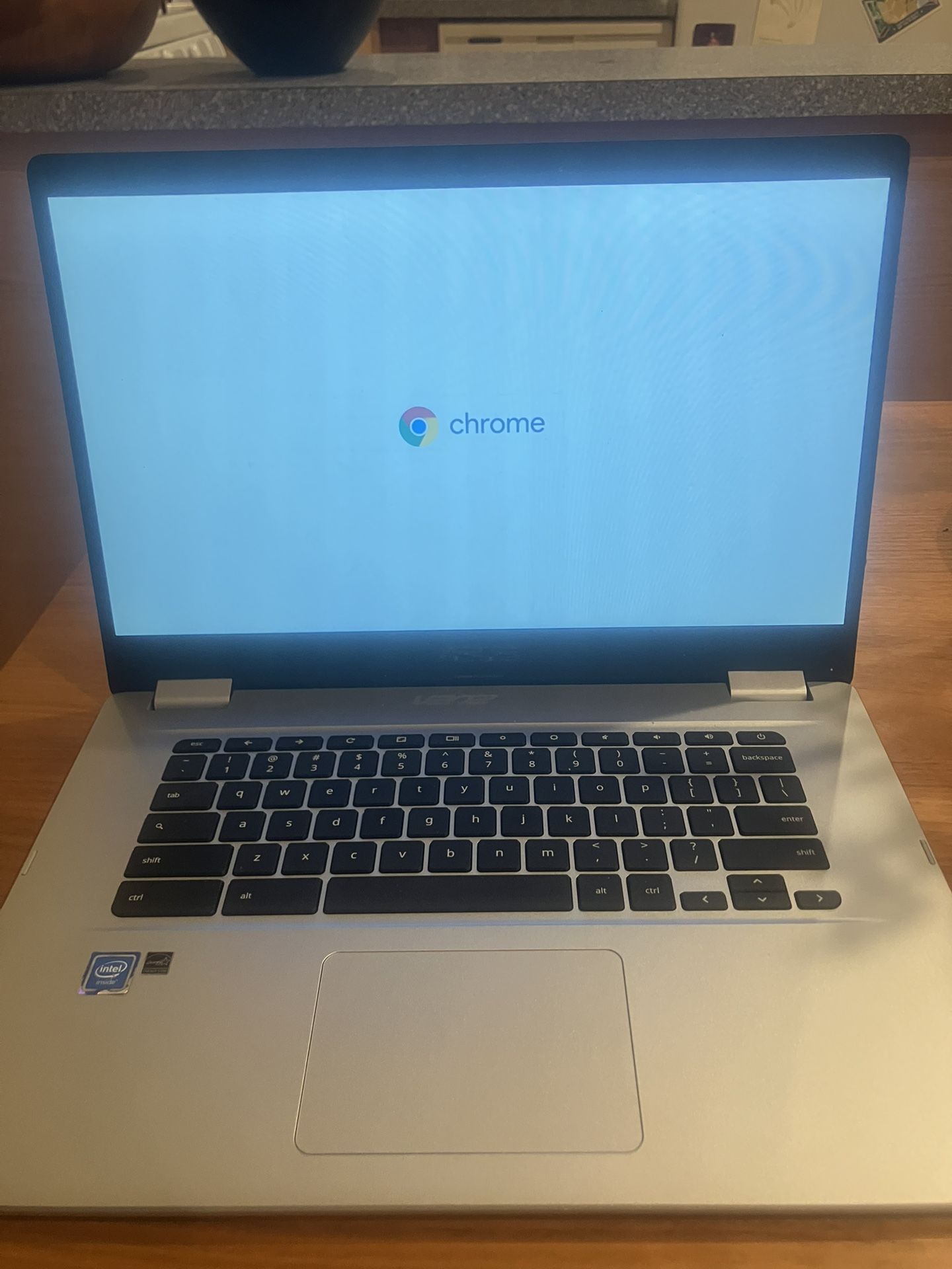 S Chromebook C523 – 15.6" Laptop w/ Charger