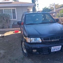 2000 Isuzu Rodeo on offerup