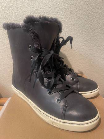 Ugg Women's Leather Shearling Black Lace Up Boots, Size 6.5