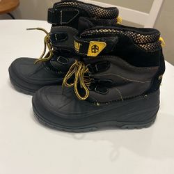 Snow Boots Men’s Size 6