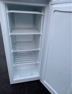 Freezer household upright (free local delivery)