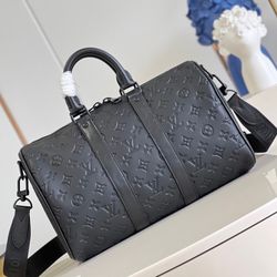 Louis Vuitton Keepall Leisure Bag