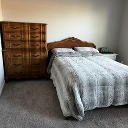  Solid Wood Bedroom Set