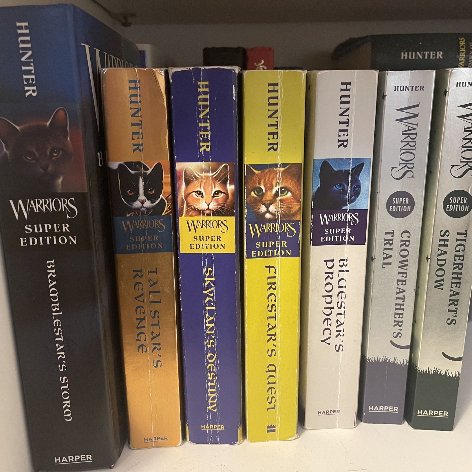 Warrior Cats 5th Series Paperback (Books 1, 2, 4 & 5) for Sale in Brooklyn  Center, MN - OfferUp