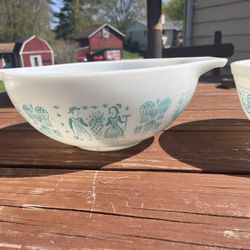 PYREX Bowl Set. Older 