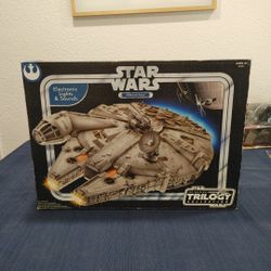 MILLENIUM FALCON Light Up Replica Hasbro Star Wars IV A New Hope