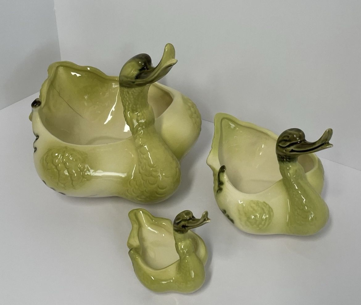 Hull Pottery Ceramic Swans
