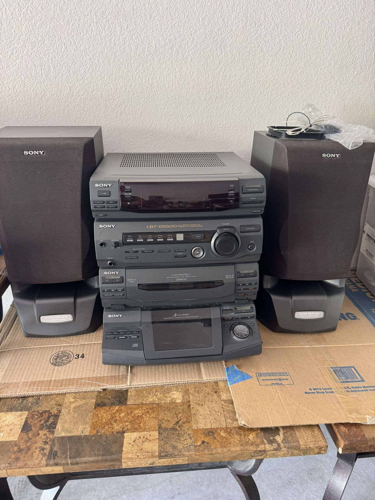 Sony Hi-Fi Stereo System - Karaoke - With Remote Control
