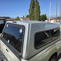 1st Gen Tacoma 6ft Camper Shell