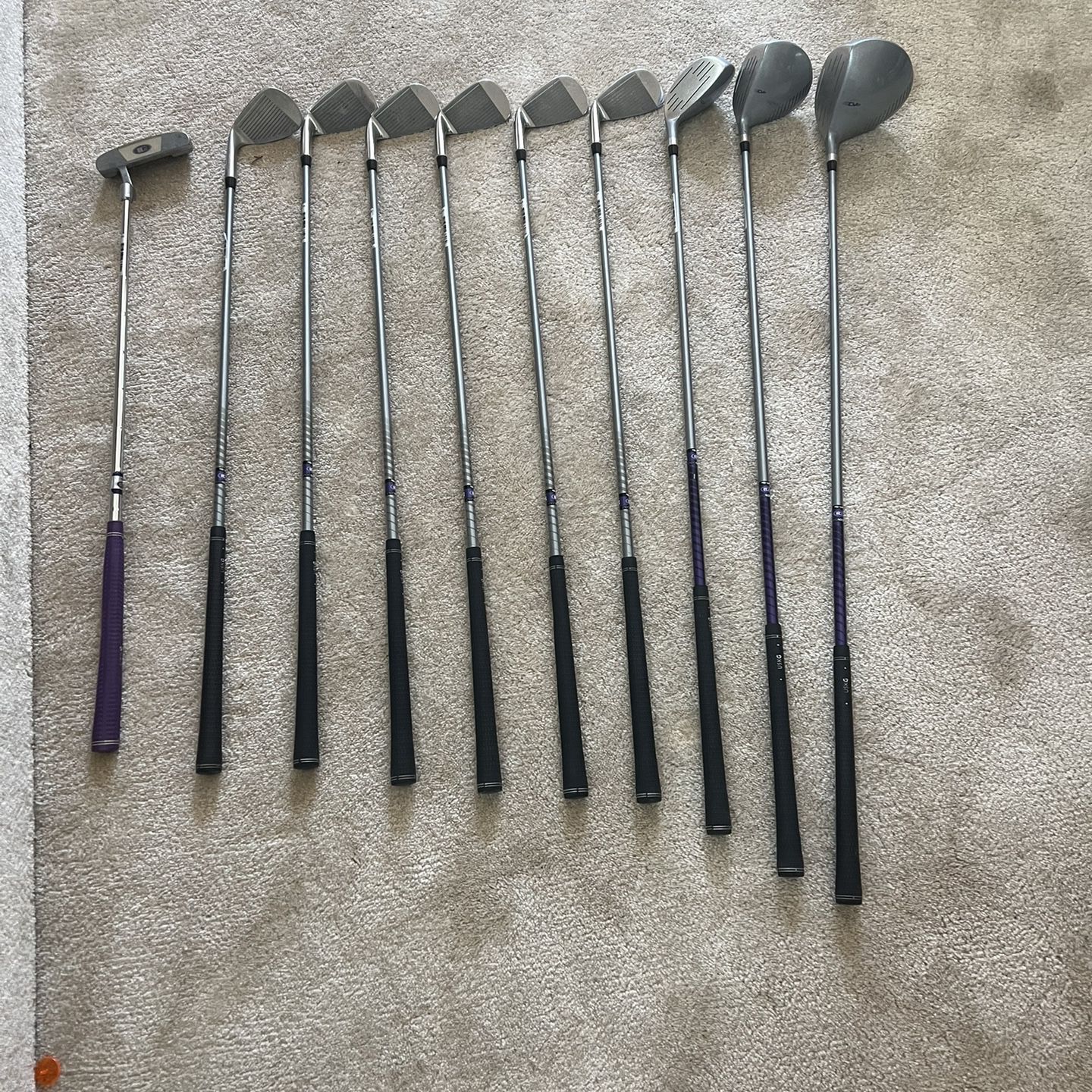 200 $ For Sale A Set Of USkids Golf Clubs And Bag