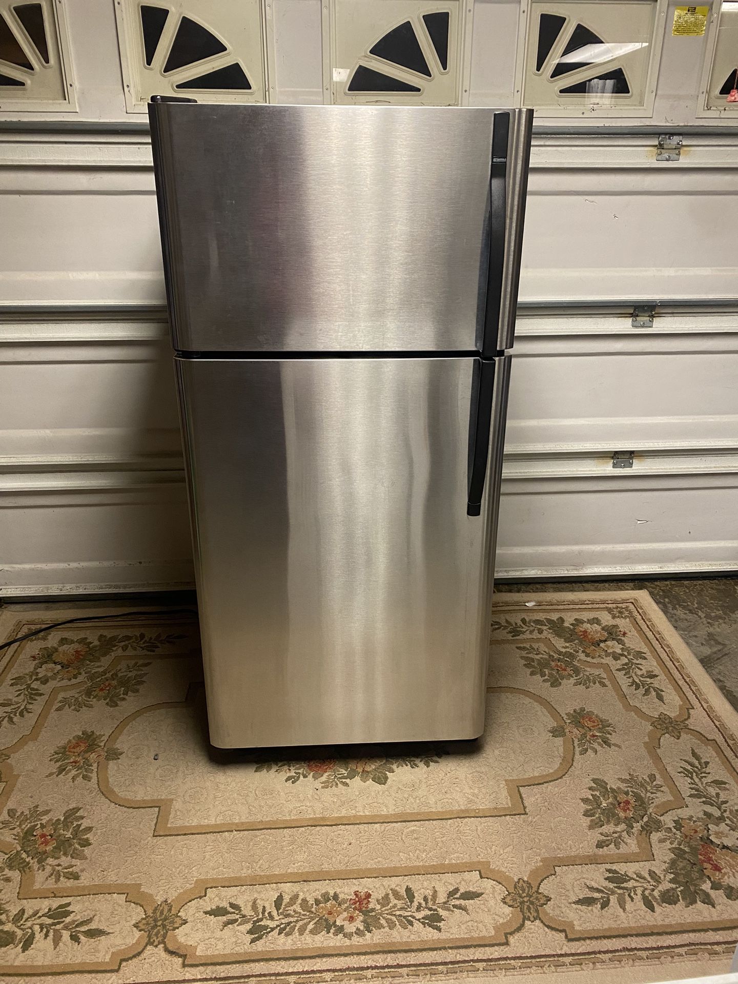 Excellent Kenmore Refrigerator - Perfect Condition 