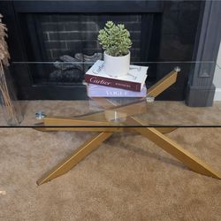 Stylish  Glass Coffee Table – Like New – Delivery Available