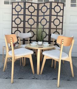 Conversation table, side table and 4 chairs