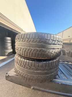275/55/20 BFG ADVANTAGE T/A (2)