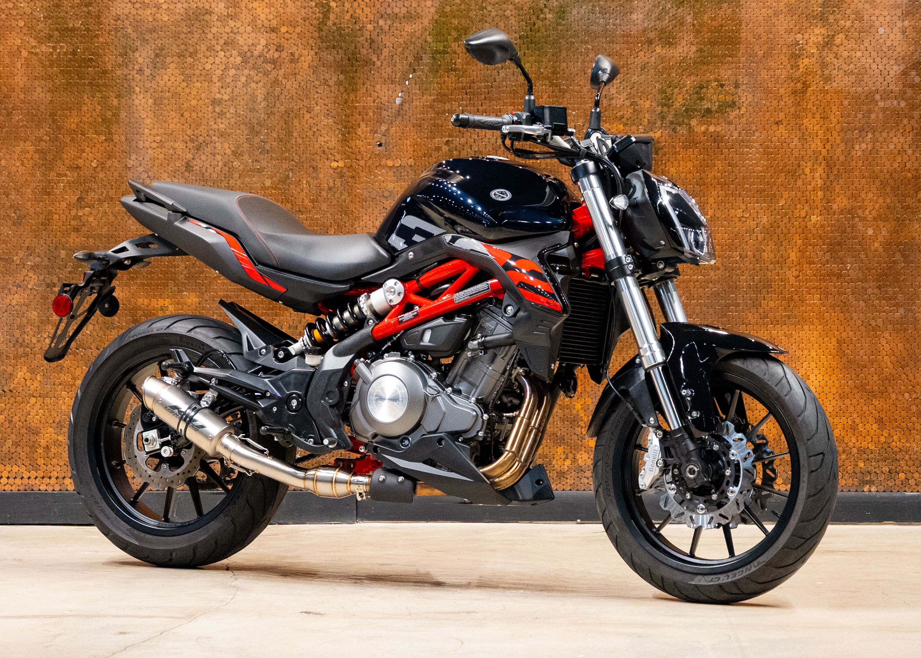 2022 BENELLI 302S