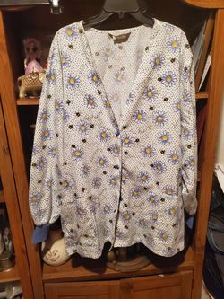 Medical Uniform/ Scrubs / Smock