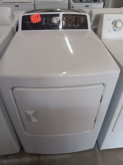 Frigidaire Electric Dryer – White, Digital Controls, 6.5 cu ft